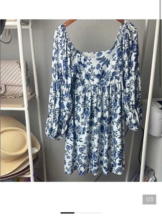 Smith & Quinn Dresses & Skirts - Smith & Quinn White Blue Floral Puff Sleeve Dress Breathable Midi Summer Resort